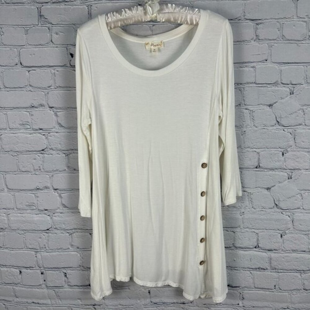 Misia 3/4 Sleeve Side Button Accent Asymmetric Hem Tunic Top, Size Medium, White